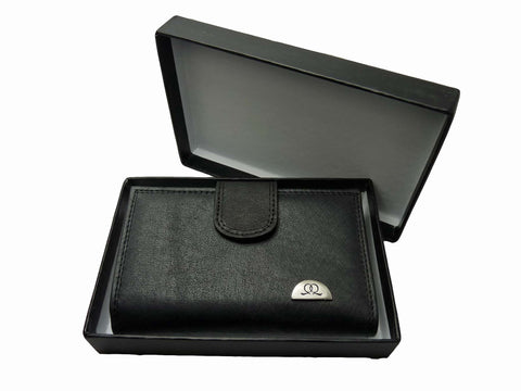 Purses & Wallets